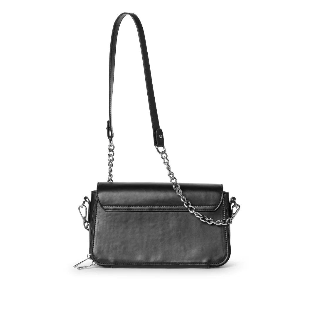 The Luxe - Image 10